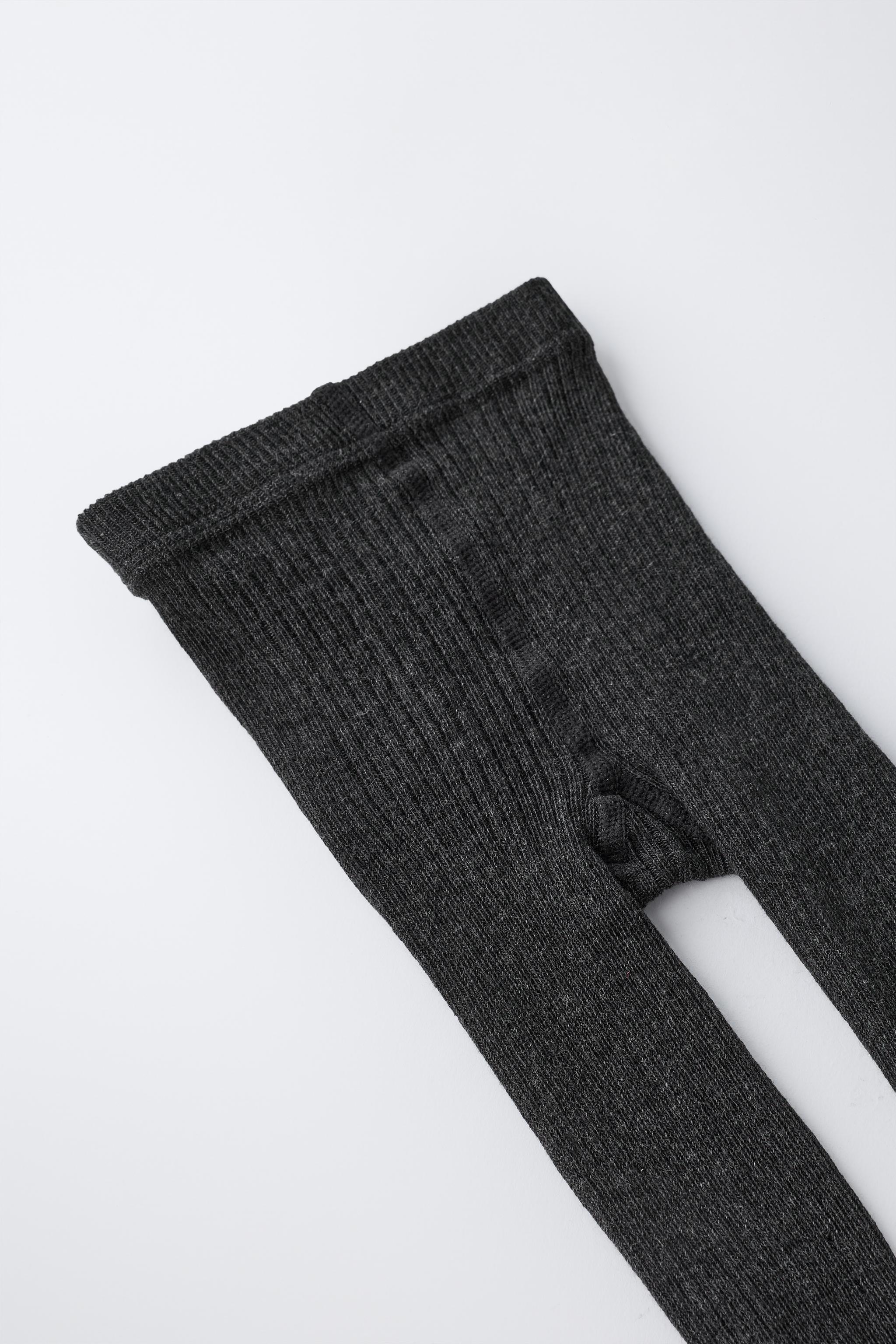 TWO-PACK OF TIGHTS A BOX